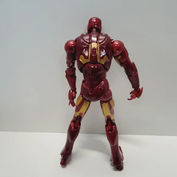 Marvel Legends 6" Iron Man Movie Mark III Action Figure - Picture 8 of 10